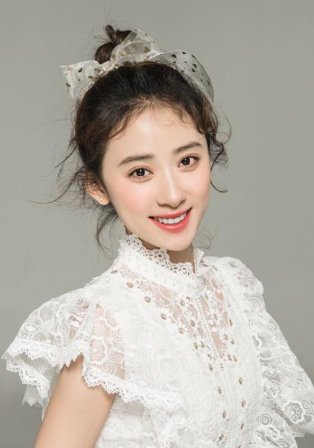 卷自己不如卷老公楊洛仟角色